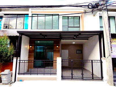 ทาวน์โฮม โลตัส นอร์ธ ราชพฤกษ์ : ทาวน์เฮ้าส์ หน้ากว้าง นนทบุรี ม.เดอะวิลล่า บางบัวทอง ใกล้กาญจนาภิเษก นัดชมบ้าน 085-318-6868 คุณวา