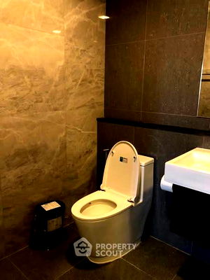 Condos for sale Sukumvit 39 : 1-BR Condo at Quintara Phume Sukhumvit 39 near BTS Phrom Phong (ID 2552307)