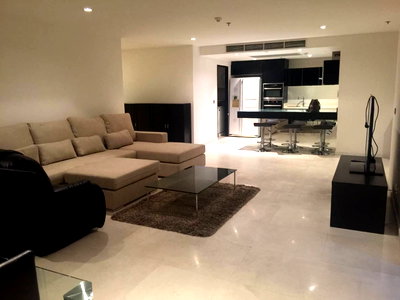 คอนโดให้เช่า : ให้เช่า คอนโดหรู Eight Thonglor Residence ติดบีทีเอส ทองหล่อ ห้อง Built-in ใหม่ๆเลย ห้องสวยกว้าง เฟอร์นิเจอร์ครบ วิวสวย เหมาะสำหรับครอบครัว (kyz177)) 
