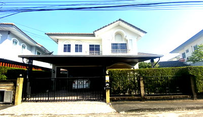 บ้านเดี่ยว ถนนจตุโชติ : บ้านเดี่ยว พื้นที่กว้าง สภาพนางฟ้า สวยพร้อมอยู่ หมู่บ้าน ภัสสร 19 วัชรพล-วงแหวน พื้นที่ 69.9 ตรว. ต่อเติมหลังคาจอดรถและพื้นที่ครัวด้านหลังให้พร้อม