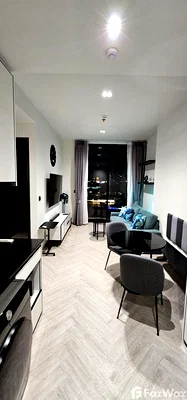 Condos for rent : Fully Furnished Brand New Unit with a Front River View 1634936