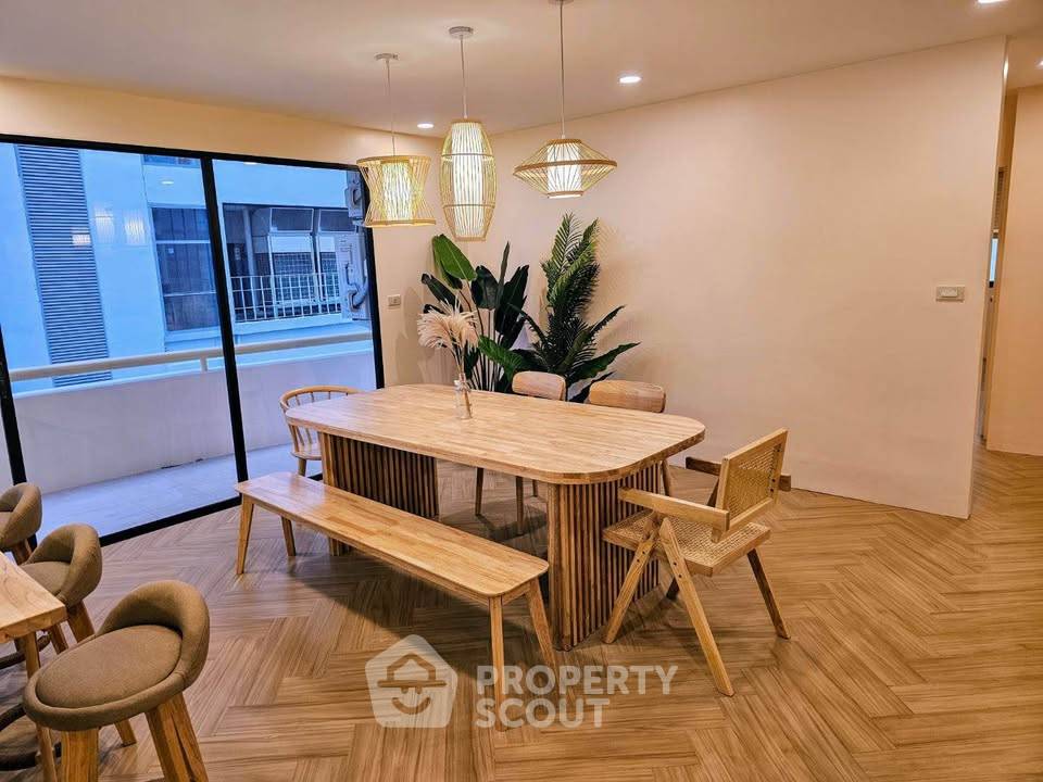 picture 3-BR Condo at Le Premier 1 Condominium near MRT Sukhumvit (ID 2257406) - 5/15