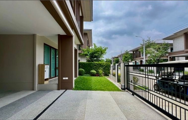 4-bed house for sale, 196 sqm, 57.5 sq wah, BURASIRI KRUNGTHEPKREETHA