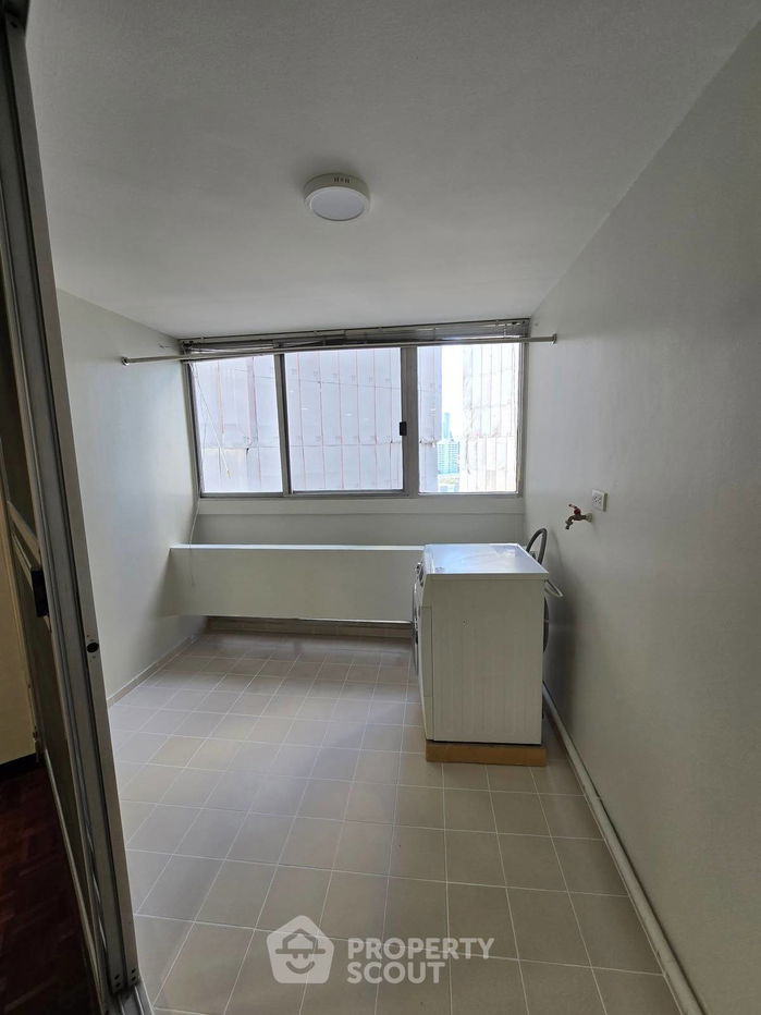 picture 2-BR Condo at Tai Ping Towers Sukhumvit 63 near ARL Ramkhamhaeng (ID 2550579) - 4/16