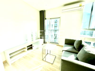 คอนโดให้เช่า : 🔥ราคาสุดคุ้ม!ห้องมุม 2นอน ไซส์ใหญ่ ชั้นสูงสุด วิวโล่ง ตกแต่งหรู เฟอร์จัดเต็ม พร้อมอยู่ ทำเลดี ติด MRT ศูนย์วัฒนธรรม  @ Noble Revolve Ratchada   