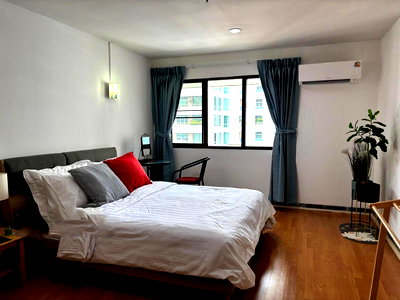 Condos for rent : Code: 26KJ253  for rent The Royal Place 2 🔥🔥 Line ID: @kjcondo (with @)🔥🔥