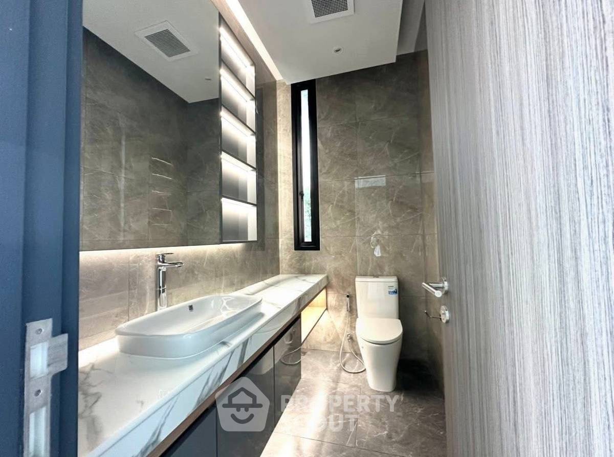 รูป บ้าน 5-ห้องนอน ที่ เดอะ มาสเตอร์ เอกมัย-รามอินทรา ใน ท่าแร้ง (ID 2550489) - รูปที่ 10/14