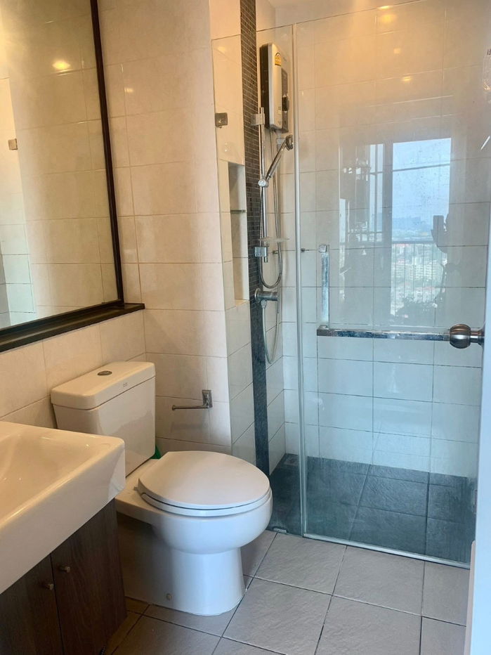 picture MN3283 The Tree RIO Bang - Aor Station - 10/13