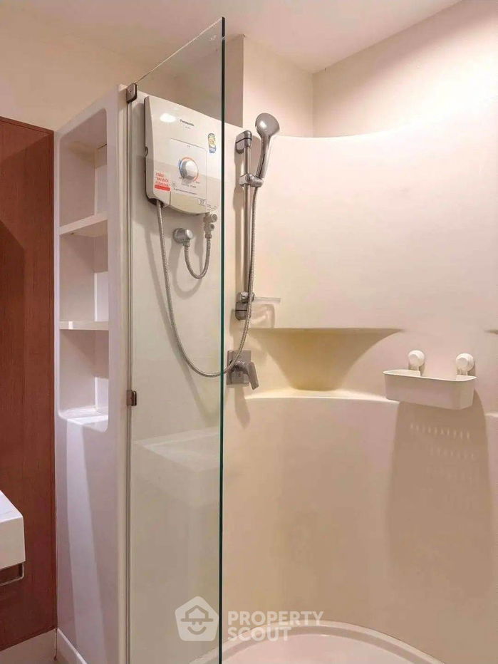 picture 2-BR Condo at The Bangkok Sathorn-Taksin near BTS Krung Thon Buri (ID 2548845) - 16/16