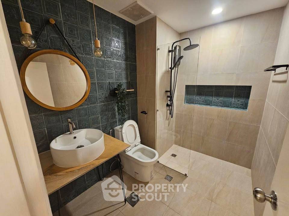 picture 3-BR Condo at Le Premier 1 Condominium near MRT Sukhumvit (ID 2257406) - 13/15
