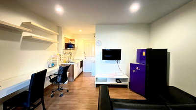 Condos for rent : Prime Location for Government Officials! Walking distance to Nonthaburi Civic Center | Just 150 meters from MRT.