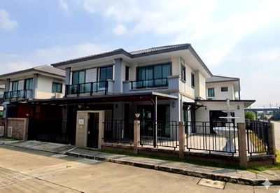 Houses for sale SISB Nonthaburi - Singapore International School Nonthaburi  :  House for Sale – Fully Built-in, Features 4 brs and 3 bath.  Passorn Chaengwattana–Chaiyaphruek Village, Pak Kret, Nonthaburi.  69.8 square wah.