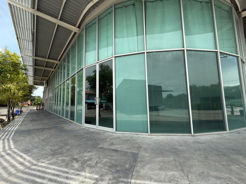 ให้เช่าสำนักงาน โชว์รูม พร้อมห้องเก็บสินค้า แพรกษา ติดนิคมฯบางปู