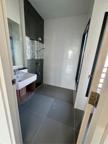 4-bed townhouse for rent, 175 sqm, 25.7 sq wah, Baan Klang Muang The Edition Sathorn - Suksawat