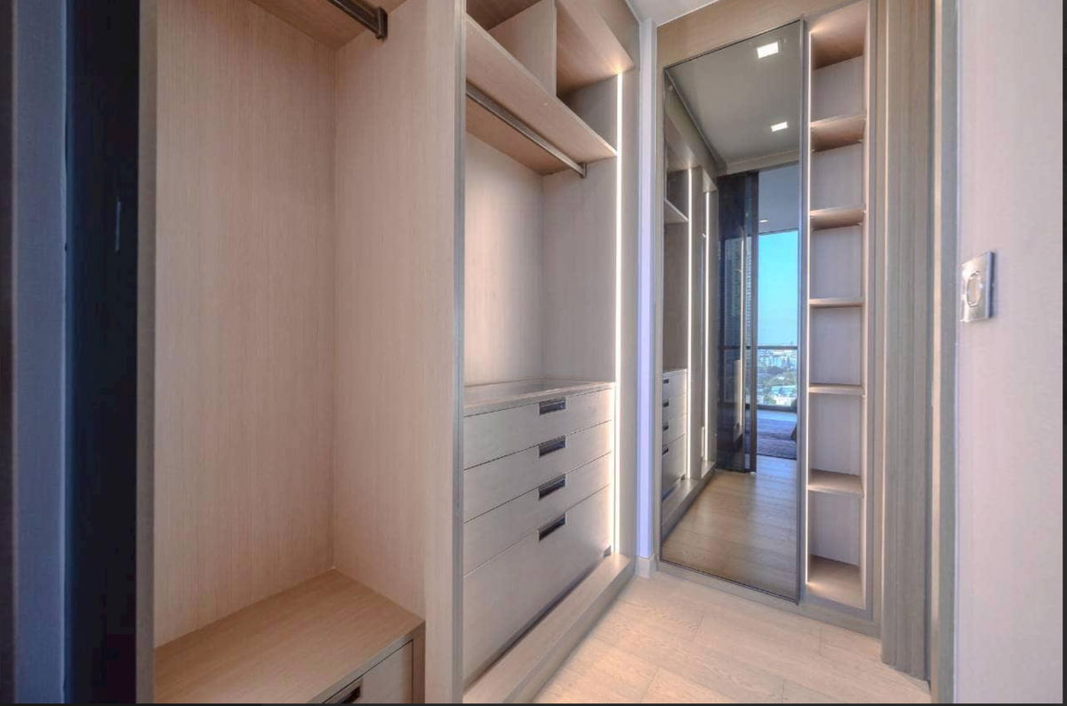 picture Monument Thonglor. 2bed 125sqm. Line id: @pfagent - 15/24