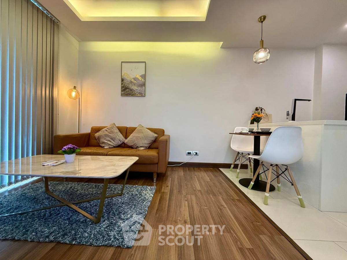 รูป คอนโด 1 ห้องนอนให้เช่า The Peak Towers พราตำมะค นาจอมเทียน 43 ตร.ม. (ID 2555775) - รูปที่ 6/16