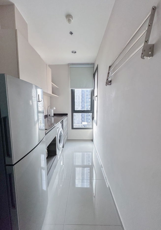 picture Centric Ari Station Condo | 17,000 THB/month | 300 m to BTS Ari | Main Building, High Floor - 4/9
