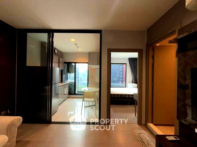 Condos for sale The Market Bangkok : 1-BR Condo at Life Asoke - Rama 9 near MRT Phra Ram 9 (ID 2552795)