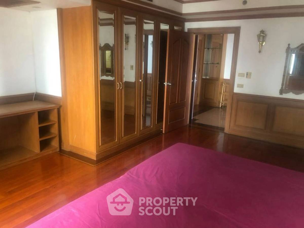 picture 3-BR Condo at Las Colinas near BTS Asok (ID 2549661) - 8/10