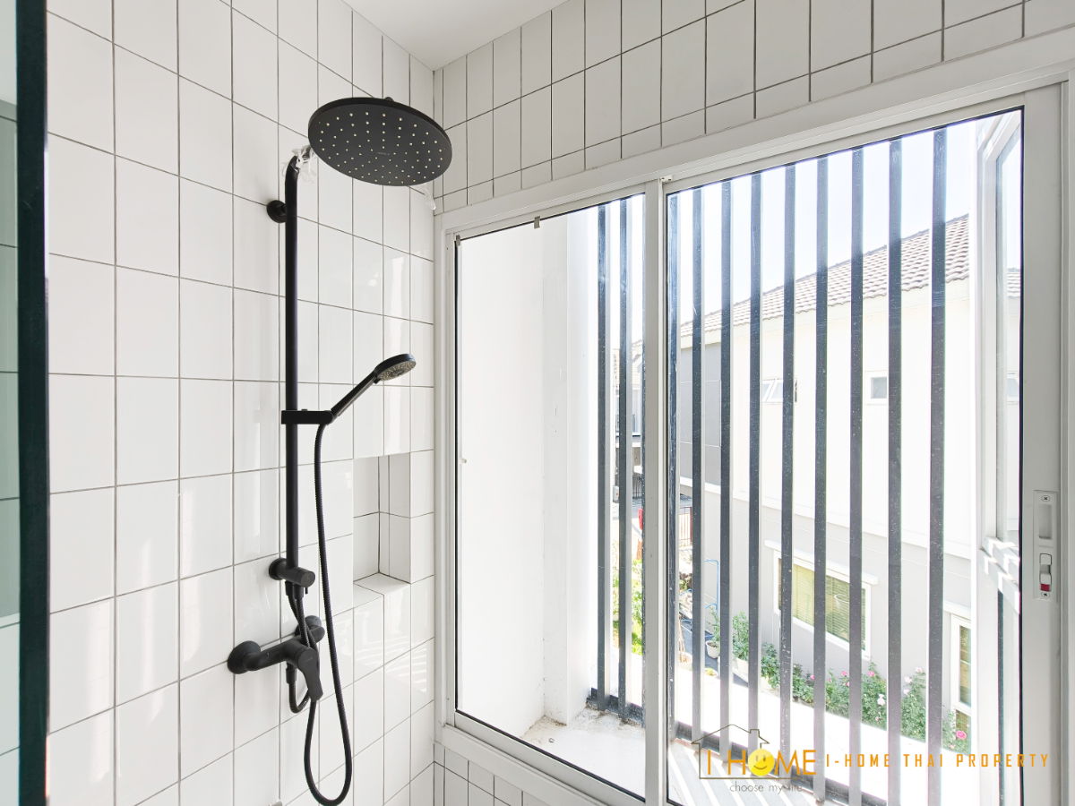 รูป ให้เช่าบ้านเดี่ยวสองชั้น  3 ห้องนอน 3 ห้องน้ำ  2  ที่จอดรถ - รูปที่ 19/31