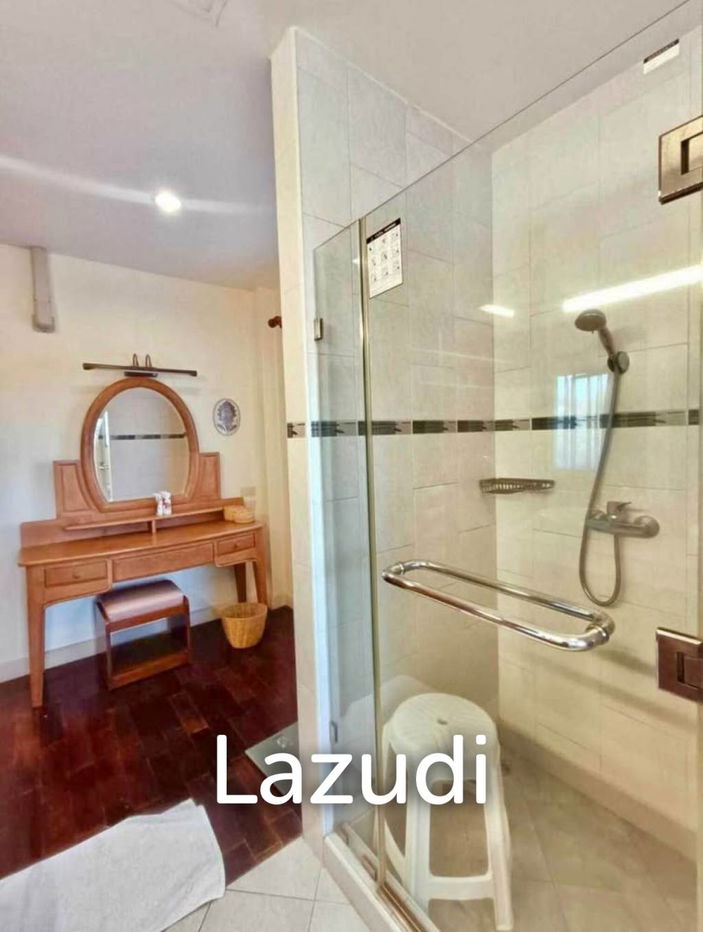 picture 2-Storey 4-Bedroom House with Private Garden for Sale and Rent - 13/26