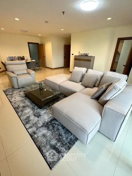 picture 200m To BTS Thong Lor | 3-BR 165 Sqm, Fifty Fifth Tower Thonglor (ID 2555980) - 1/12