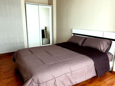 Condos for sale 700 Year Sports Arena Chiang Mai : For sale one plus suan dok 3 chiang mai