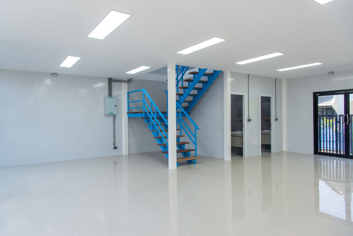 picture Office + Warehouse on 400 sq.m. of Land (100 Sq. Wah) - 21/23