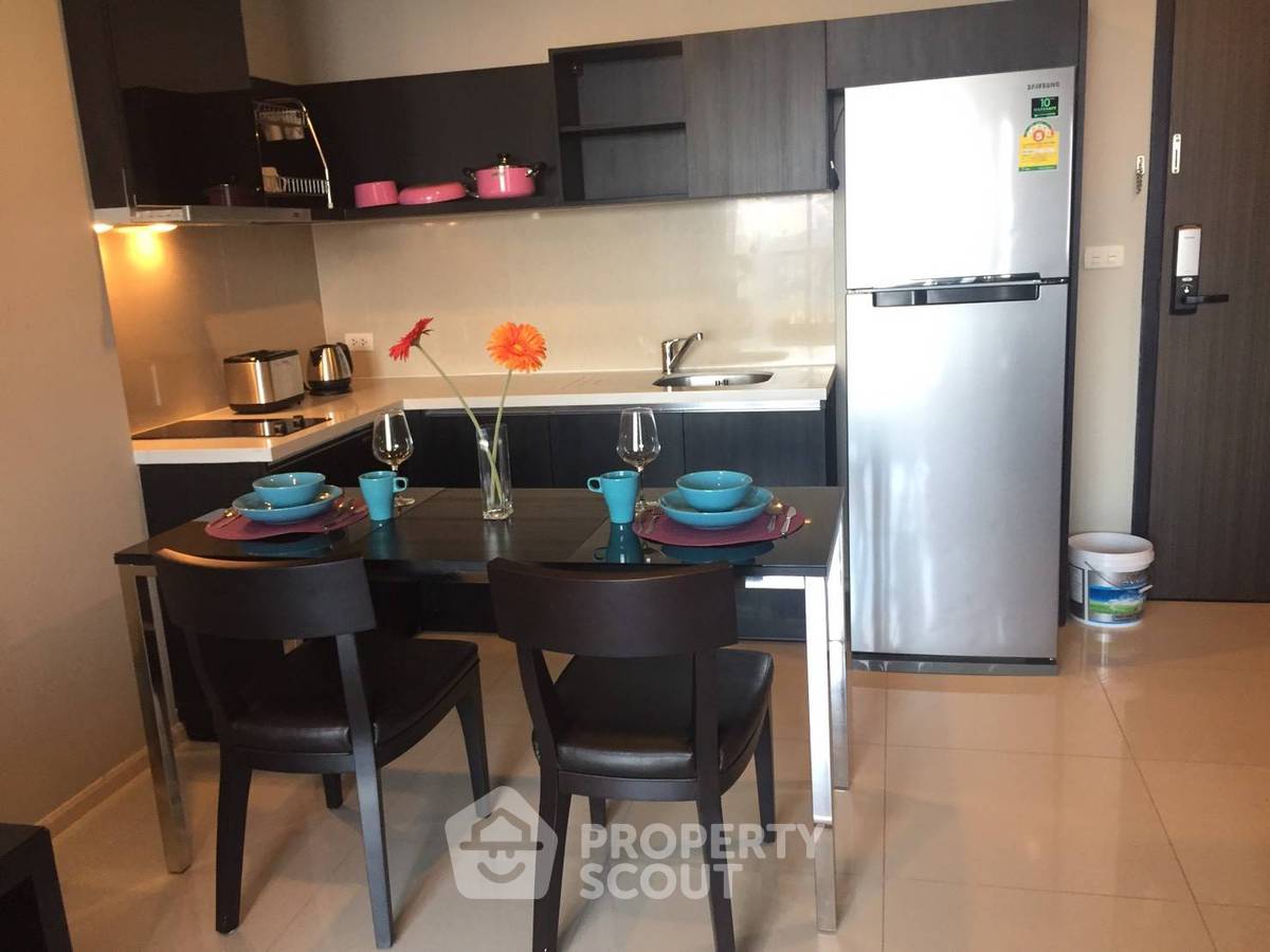 รูป คอนโด 1-ห้องนอน ที่ ริทึ่ม สุขุมวิท 44/1 ใกล้ BTS พระโขนง (ID 824332) - รูปที่ 2/6