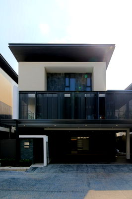 เช่าบ้านเดี่ยว เขตสวนหลวง : P0541 The Urban Reserve – Super Luxury Pool Villa ให้เช่า  บ้านหรูระดับ Super Luxury ที่ผสานดีไซน์ ฟังก์ชัน และความเป็นส่วนตัวไว้อย่างลงตัว