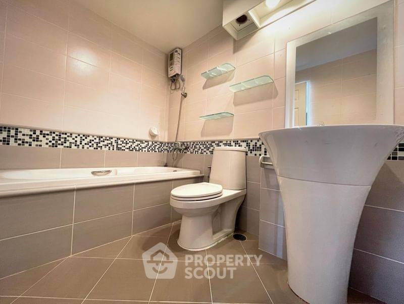 picture 3-BR Condo at Waterford Sukhumvit 50 Condominium near BTS On Nut (ID 1441721) - 13/20