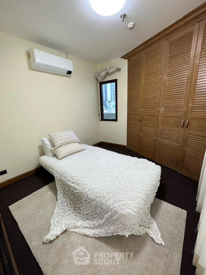 picture 200m To BTS Thong Lor | 3-BR 165 Sqm, Fifty Fifth Tower Thonglor (ID 2555980) - 5/12