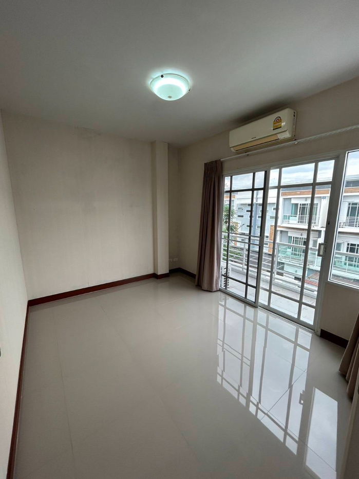 รูป DLH-0034 ขาย เลอ เน็กซ์ตร้า วงแหวน-ศรีนครินทร์ (Le Nextra Wongwaen-Srinakarin) ติดต่อTel : 0638692663 Line : @655ebbvc Agent Pix (พิกซ์) - รูปที่ 12/14