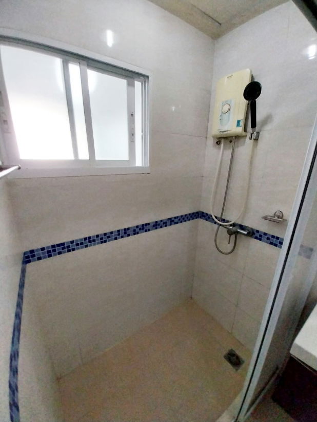 รูป ***ให้เช่า Life @ พหล18 (ราคาโดนสุดๆๆ + ห้องปูนกั้น..เป็นสัดส่วน) LINE : @Feelgoodhome (มี@หน้า) - รูปที่ 11/12