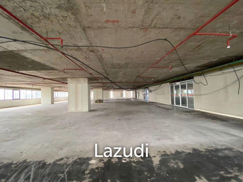 สำนักงานเปล่า 1300 ตร.ม. ชั้น 19 ย่านสีลมบางรัก วิวเมืองกว้าง