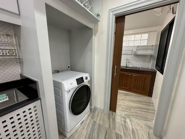 รูป HR3181บ้านหลังมุมรีโนเวทใหม่ทั้งหลัง สไตล์ Smart Home โครงการ เพอร์เฟคเพลส รามคำแหง 164 ทำเลทองใกล้ RIS เพียง 2.5 กม. - รูปที่ 3/17