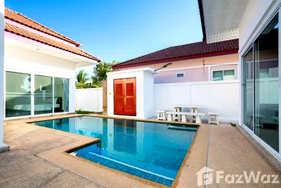 Houses for sale Hua Hin Prachaubkirikhan : 3 Bedrooms Villa with Private Pool and Great Location 1838082