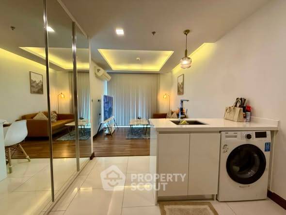 รูป คอนโด 1 ห้องนอนให้เช่า The Peak Towers พราตำมะค นาจอมเทียน 43 ตร.ม. (ID 2555775) - รูปที่ 3/16