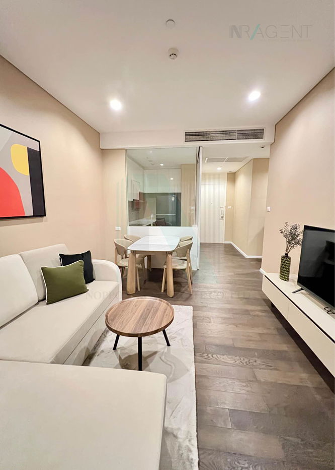 picture For Rent Condo THE SAINT RESIDENCES Building A, Floor 29,2 bed room, Room size 70 sqm - 2/8