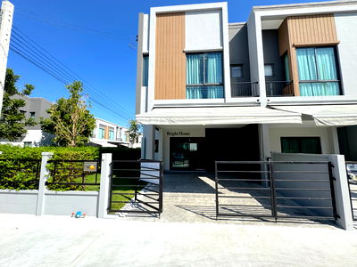 Townhouses for rent Bang Pu Industrial Estate : Pleno Sukhumvit - Bangna 2  Pleno Sukhumvit - Bangna 2 