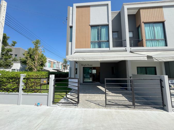 ให้เช่าบ้านแต่งสวยพร้อมอยู่ติดเมกะบางนา  พลีโน่ สุขุมวิท-บางนา 2 (R535)  