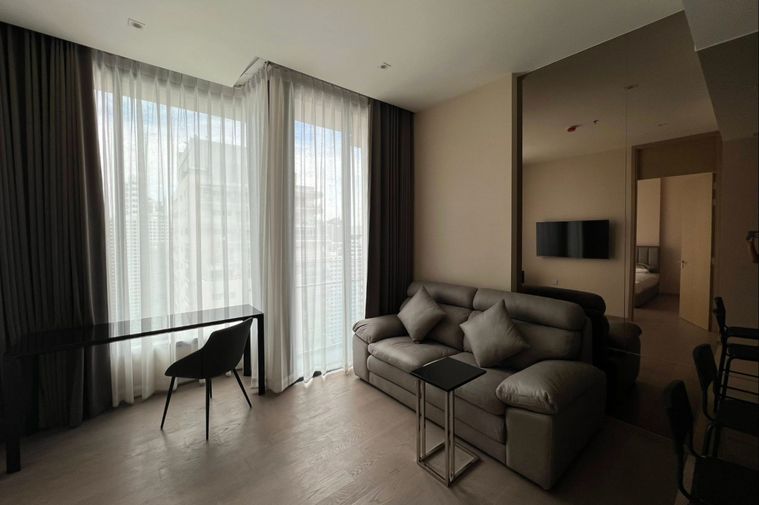 ว่างพร้อมอยู่! The Esse Asoke. 1นอน 47ตร.ม. Line id: @pfagent