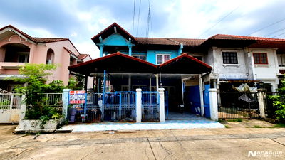 บ้านแฝด เขตบึงกุ่ม : 68050668 : ขายบ้านแฝด 2 ชั้น 3 ห้องนอน บนเนื้อที่ขนาด 34 ตารางวา หมู่บ้านสราญรมย์ ติดถนนเกษตร-นวมินทร์ บึงกุ่ม กรุงเทพ