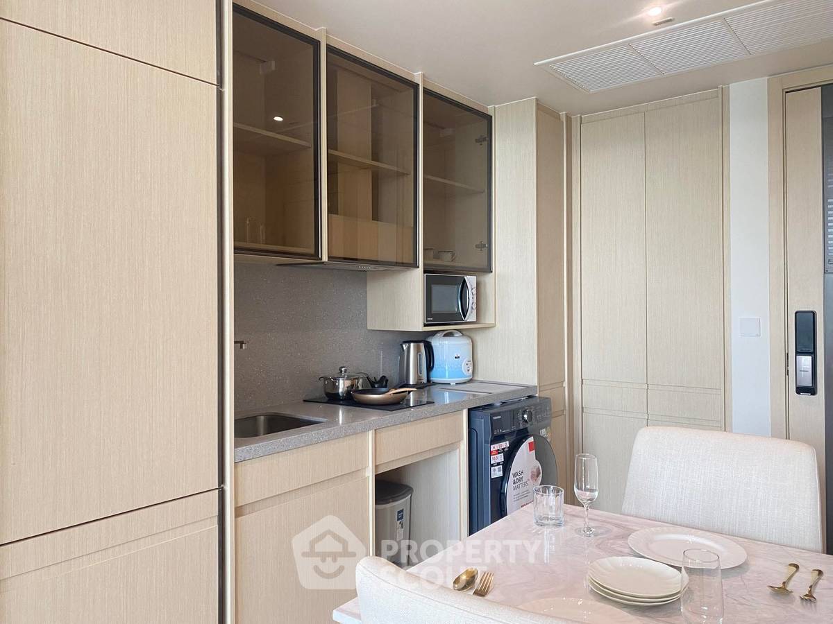 รูป คอนโด 1 ห้องนอน AROM วงศ์อมาตย์ ชั้น 3 ใกล้ซานกตุรี ออฟ เดอะ ทรูธ (ID 2455713) - รูปที่ 12/28