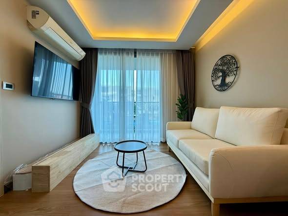 picture 1-BR Condo at The Peak Towers close to Phratamnak (ID 2555668) - 1/15