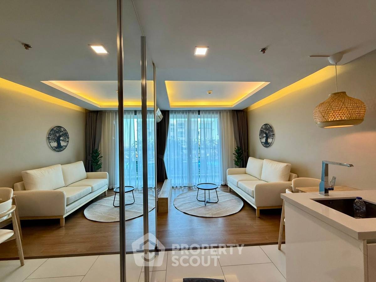 picture 1-BR Condo at The Peak Towers close to Phratamnak (ID 2555668) - 6/15