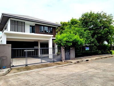 Houses for rent เทสโก้โลตัส บางพลี : Detached house for rent - Mantana 1 Bangna Km.7