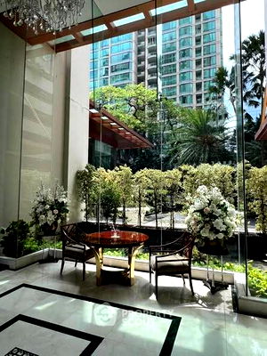 Condos for sale The Market Bangkok : 1-BR Condo at The Address Chidlom near BTS Chit Lom (ID 2553177)