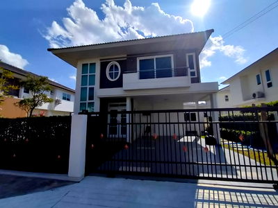 เช่าบ้านเดี่ยว วิทยาลัยเทคโนโลยีสันตพล : ให้เช่าบ้านเดี่ยวสองชั้น 4ห้องนอน   3ห้องน้ำ   1ห้องรับแขก 