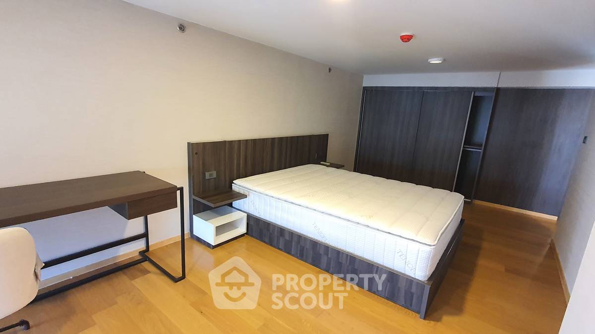 picture 3-BR Condo at Siamese Exclusive Sukhumvit 31 near MRT Sukhumvit (ID 1393447) - 25/37